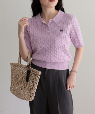 FREDY & GLOSTER(フレディ アンド グロスター) 【大人気シリーズの新型登場！】FR刺しゅうケーブル柄半袖ポロ衿プルオーバーニット