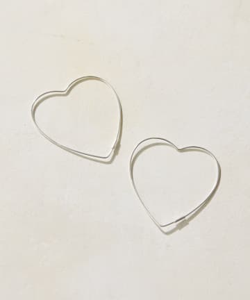 ear PAPILLONNER(イア パピヨネ) 《スターリングシルバー使用》ハート型BIGフープピアス