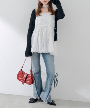 Remind me and forever(リマインドミーアンドフォーエバー) 【-3キロ見え美シルエット】フリンジ切替えリボンフレアデニム