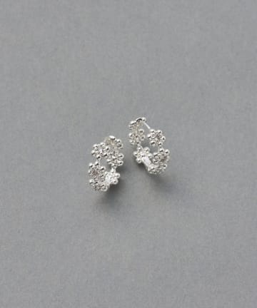BEARDSLEY(ビアズリー) フラワーピアス