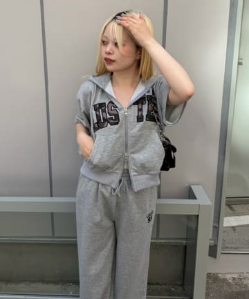 NICE CLAUP / OLIVE des OLIVE OUTLET(ナイスクラップ  / オリーブ デ オリーブ アウトレット) 【ANOTHER BRANCH】BIGロゴパーカー空港セットアップ