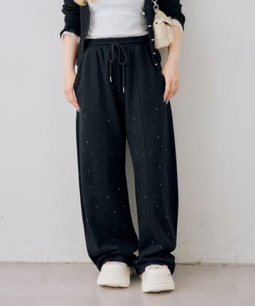 NICE CLAUP / OLIVE des OLIVE OUTLET(ナイスクラップ  / オリーブ デ オリーブ アウトレット) 【ANOTHER BRANCH】ラインストーンワイドスウエット