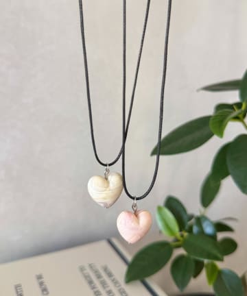 CPCM(シーピーシーエム) アクリルハートネックレス