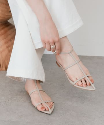 RIVE DROITE(リヴドロワ) 予約【抜け感】ポインテッドラインサンダル