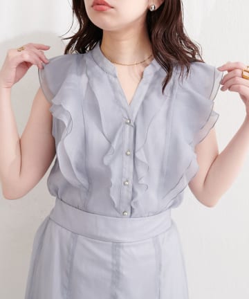 natural couture(ナチュラルクチュール) シアープリントラッフルブラウス