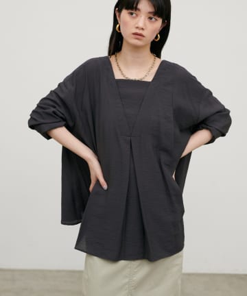 LARUTA(ラルータ) ヴィンテージVネックブラウス