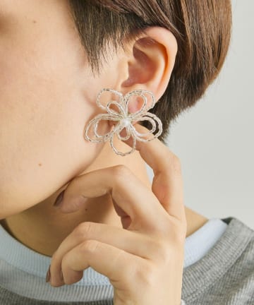 OUTLET(アウトレット) 【ear PAPILLONNER】BIGフラワービーズピアス