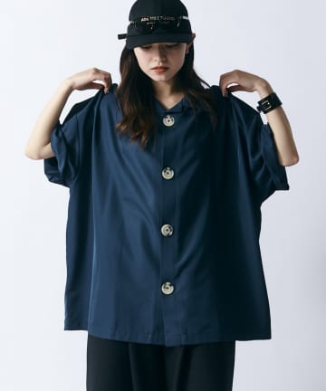 Lui's(ルイス) 【WEB限定】アクセントビッグボタン ワイドシャツ