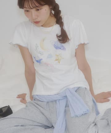DISCOAT(ディスコート) 【umm.】肩ギャザーグラフィックTシャツ