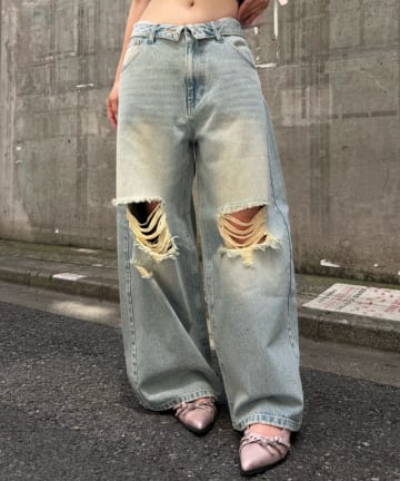 RAY CASSIN(レイカズン) 【体型カバー】ダメージ折り返しワイドデニムパンツ