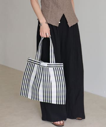 FREDY & GLOSTER(フレディ アンド グロスター) 柄チュールタックトートバッグ