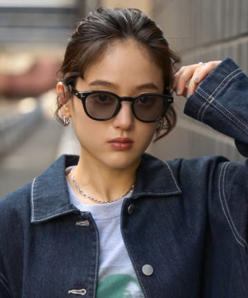COLONY 2139(コロニー トゥーワンスリーナイン) 【調光/UNISEX】ウェリントンサングラス
