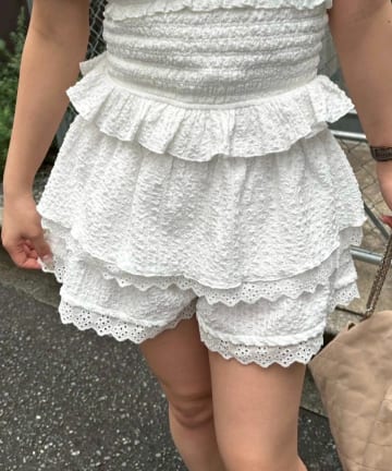 Chico(チコ) 【セットアップ対応】シャーリングフリルショートパンツ