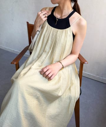 Thevon.(ゼヴォン) リネン混キャミワンピース