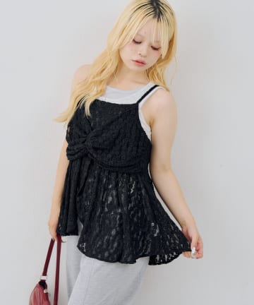 NICE CLAUP / OLIVE des OLIVE OUTLET(ナイスクラップ  / オリーブ デ オリーブ アウトレット) 【continuer】胸元のリボンツイストがかわいい、キャミブラウス