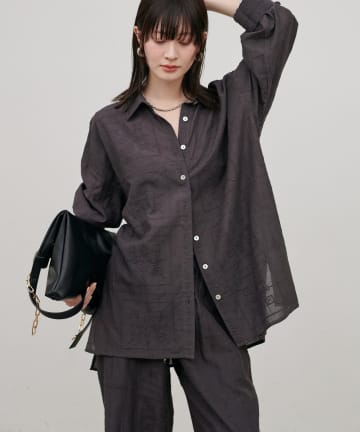 LARUTA(ラルータ) パネル刺繍シャツ