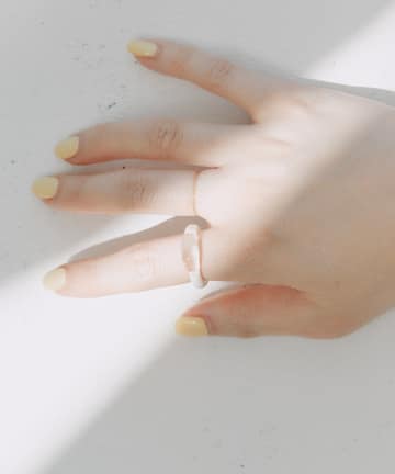 ear PAPILLONNER(イア パピヨネ) トップクリア樹脂リング