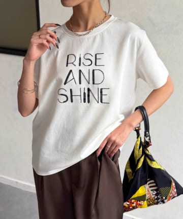 Chez toi(シェトワ) 刺繍ロゴTシャツ