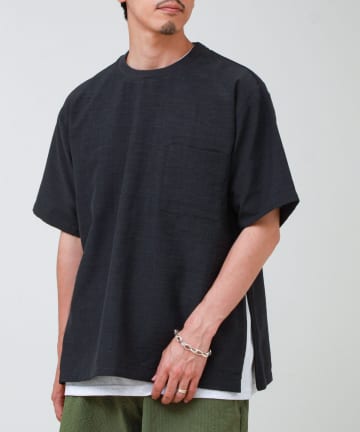 FREDY & GLOSTER(フレディ アンド グロスター) 【布帛ライクできれい見え】麻混サイドジップTシャツ