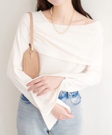 NICE CLAUP / OLIVE des OLIVE OUTLET(ナイスクラップ  / オリーブ デ オリーブ アウトレット) 【natural couture】ギャザーオフショルフレア袖T