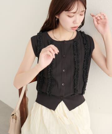 natural couture(ナチュラルクチュール) レースデザインノースリニットTOPS