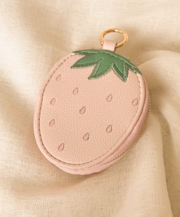 3COINS(スリーコインズ) カラビナ付きイチゴアクセサリーケース