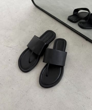 OUTLET(アウトレット) 【CAPRICIEUX LE'MAGE】トングフラットサンダル