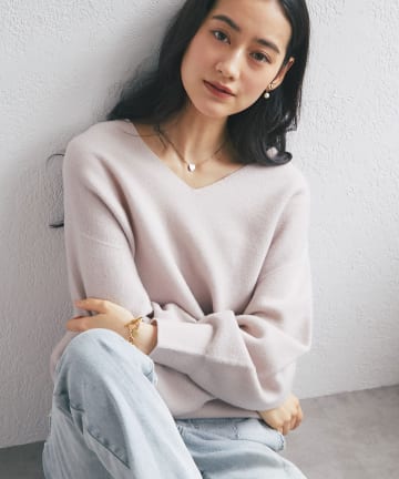 La boutique BonBon(ラブティックボンボン) ウール100強縮Vネックニット
