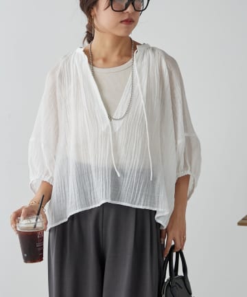 NICE CLAUP / OLIVE des OLIVE OUTLET(ナイスクラップ  / オリーブ デ オリーブ アウトレット) 【RMAF】《お顔すっきり見え》ランタンスリーブ楊柳ブラウス