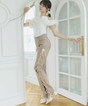 Belle Charme(ベルシャルム) Side Lace-up Flare Denim