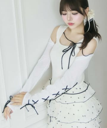Belle Charme(ベルシャルム) Lace-up Knit Bolero
