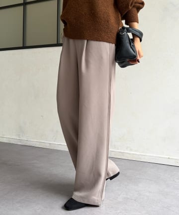 Chez toi(シェトワ) シルクライクサイドタックパンツ