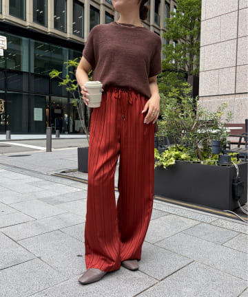 Jena　espace merveilleux(ジェナ　エスパスメルヴェイユ) サテンストライプパンツ