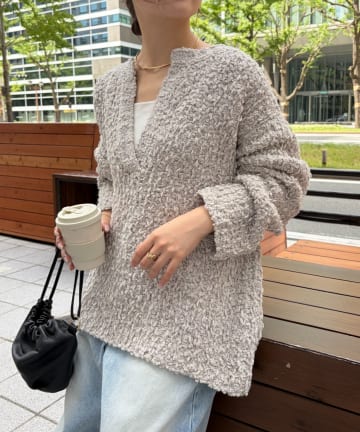 Jena　espace merveilleux(ジェナ　エスパスメルヴェイユ) 深Vオーバーニット