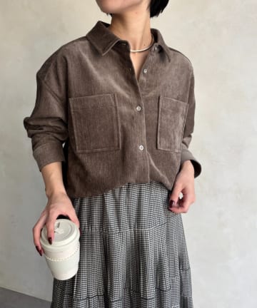 Jena　espace merveilleux(ジェナ　エスパスメルヴェイユ) グロッシー起毛シャツ