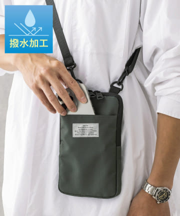 3COINS(スリーコインズ) 《撥水加工》縦長サコッシュ