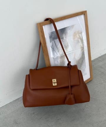 CAPRICIEUX LE'MAGE(カプリシュレマージュ) ソフトフラップバッグ