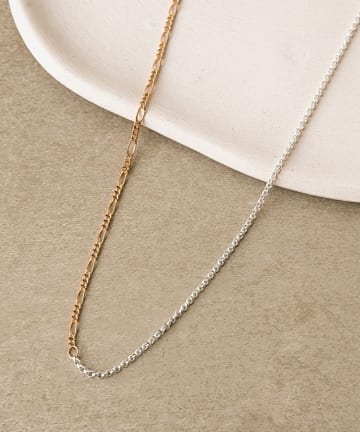 3COINS(スリーコインズ) バイカラーチェーンショートネックレス