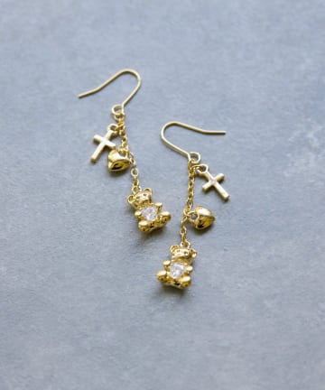 ear PAPILLONNER(イア パピヨネ) くまチャームピアス《WEB＆一部店舗限定》