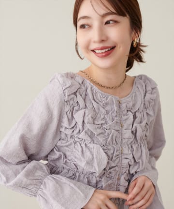 natural couture(ナチュラルクチュール) バー釦くしゅくしゅシャーリングブラウス