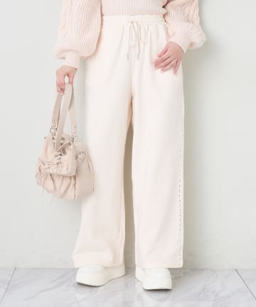 NICE CLAUP / OLIVE des OLIVE OUTLET(ナイスクラップ  / オリーブ デ オリーブ アウトレット) 【one after another 】ビジューカットパンツ
