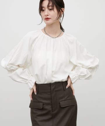 LARUTA(ラルータ) ラグランギャザースリーブブラウス