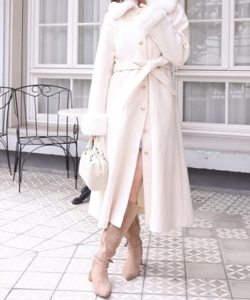 NICE CLAUP / OLIVE des OLIVE OUTLET(ナイスクラップ  / オリーブ デ オリーブ アウトレット) 【one after another 】衿袖ファーリボンコート