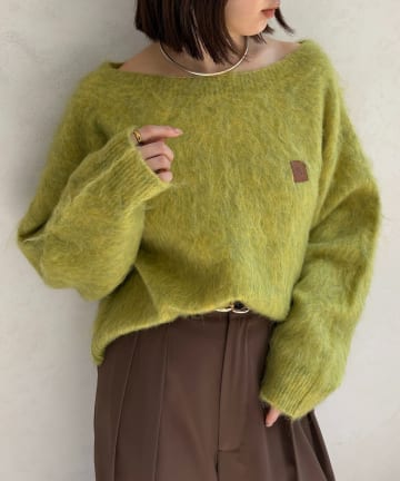 Thevon.(ゼヴォン) レザーパッチ付きシャギーニット