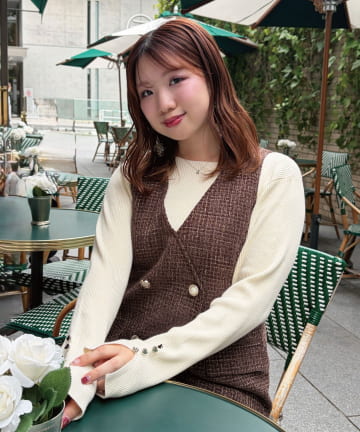 natural couture(ナチュラルクチュール) 〈canami〉袖口ハート釦ボートネックリブニット