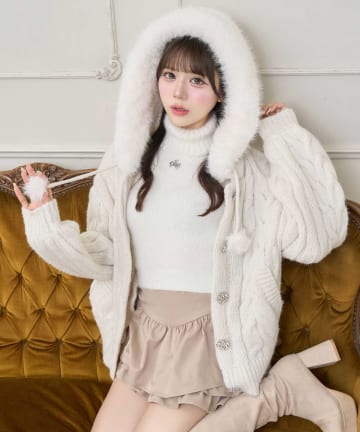 Belle Charme(ベルシャルム) Fur Hood Loose Cardigan