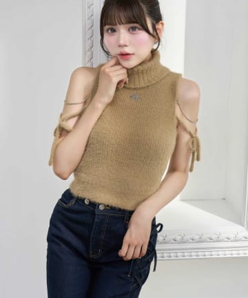 Belle Charme(ベルシャルム) Feather Turtleneck Tops