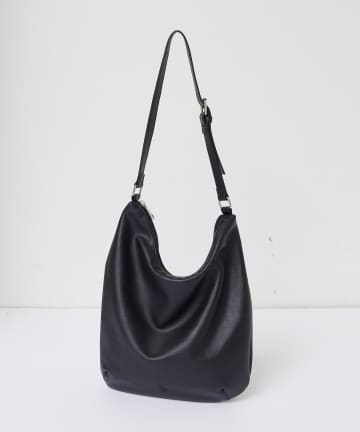 PUAL CE CIN(ピュアルセシン) セミショルダーBAG