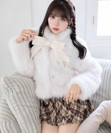 Belle Charme(ベルシャルム) Bijou Ribbon Fur Coat