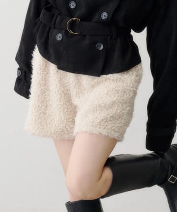 Kastane(カスタネ) 【10.15(木)11:00発売】シャギーボアショートパンツ